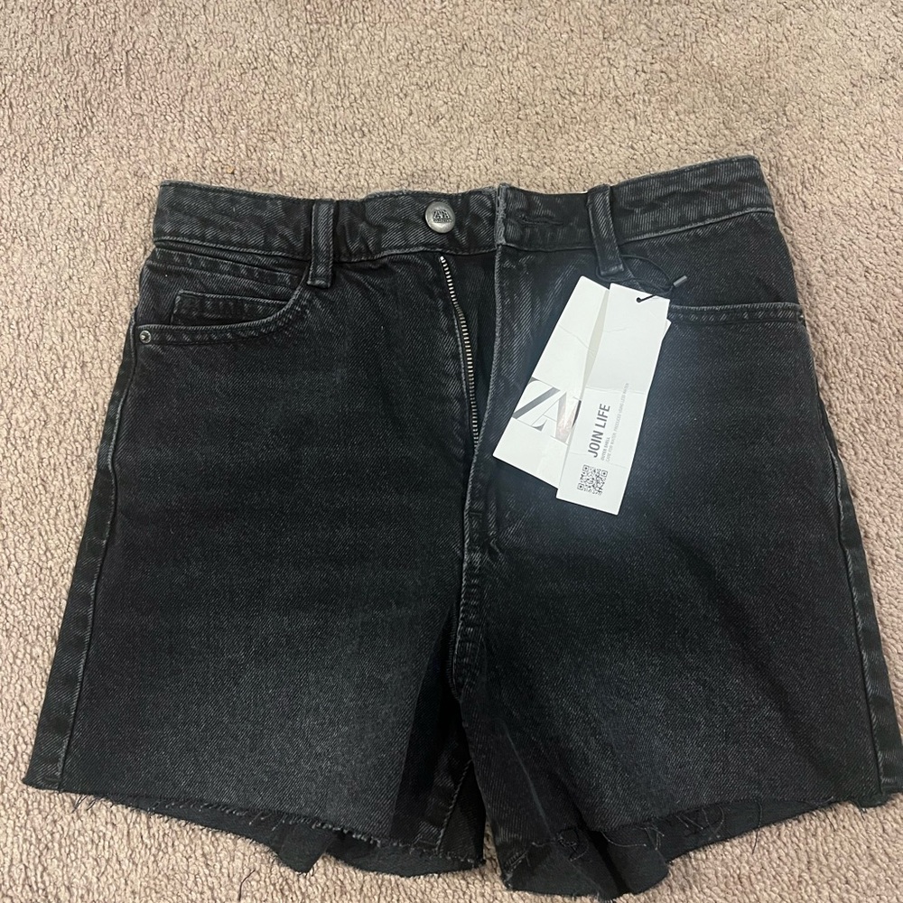 Zara black shorts